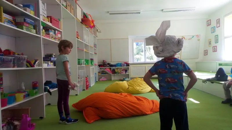 Skákal pes - dramatizace písničky