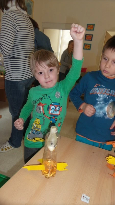 Pokus s octem a sodou