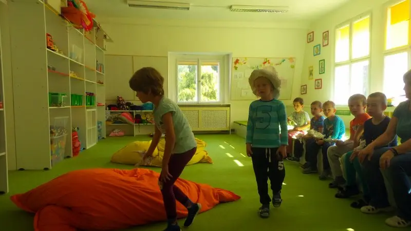 Skákal pes - dramatizace písničky