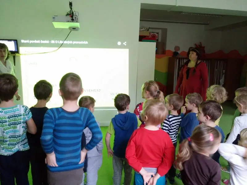 ...zřím město veliké...
