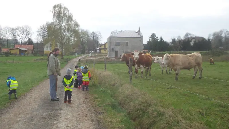 Jarní výlet oranžových