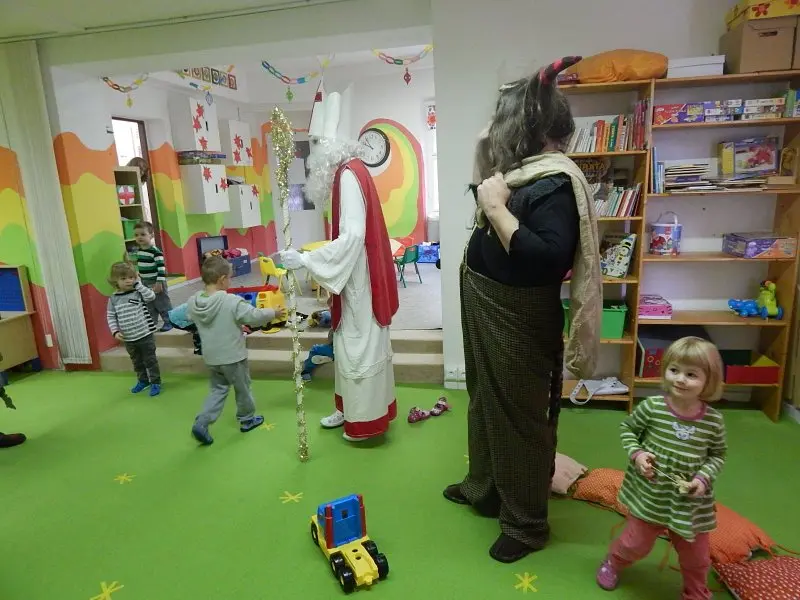 Mikuláš ve školce - žlutí