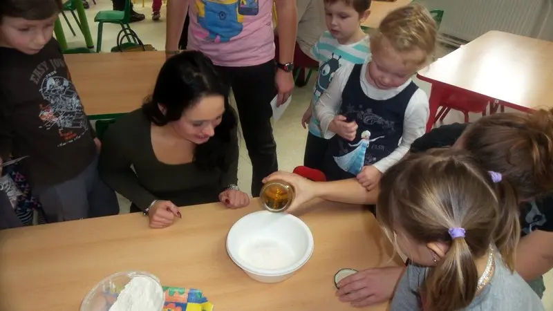Vánoční tradice ve školce - tradiční akce pro rodiče s dětmi