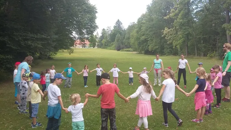 Za pokladem rytířů kulatého stolu