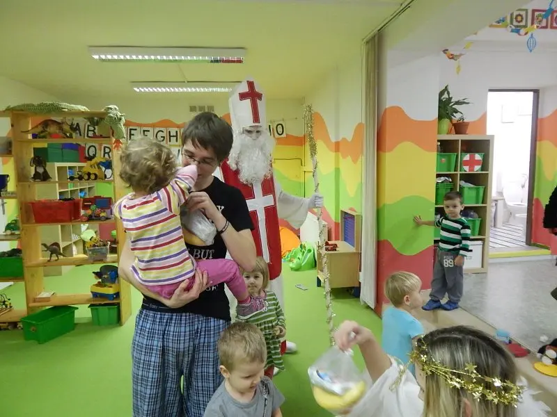 Mikuláš ve školce - žlutí