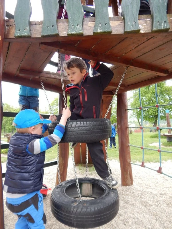 Projekt Řemesla - dřevo a co z něho