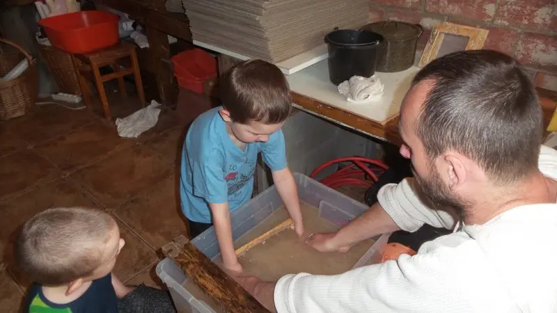 Projekt Řemesla - papír - Včelky