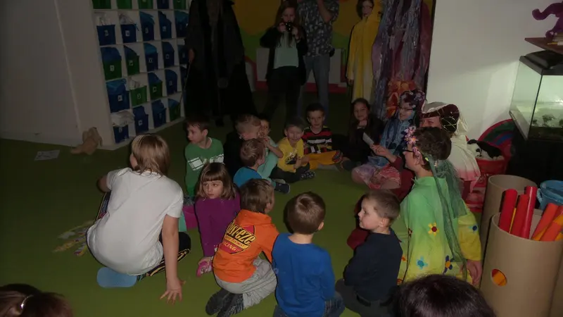 Noc s Andersenem - Na hradě Bradě