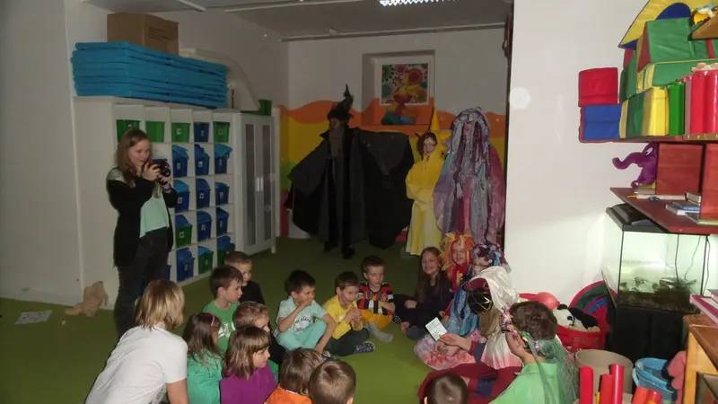 Noc s Andersenem - Na hradě Bradě