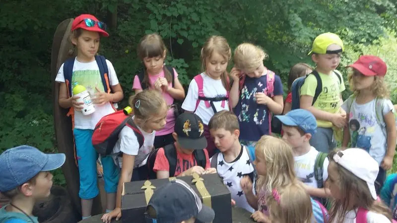 Za pokladem rytířů kulatého stolu