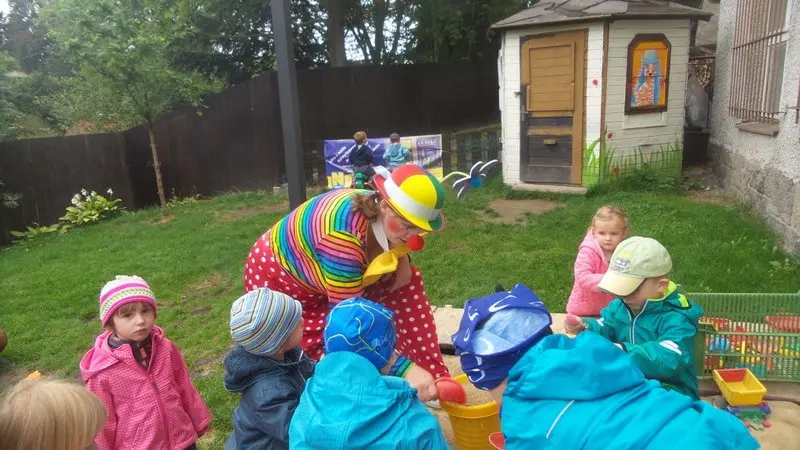 Klaun Kvítko přišel do školky