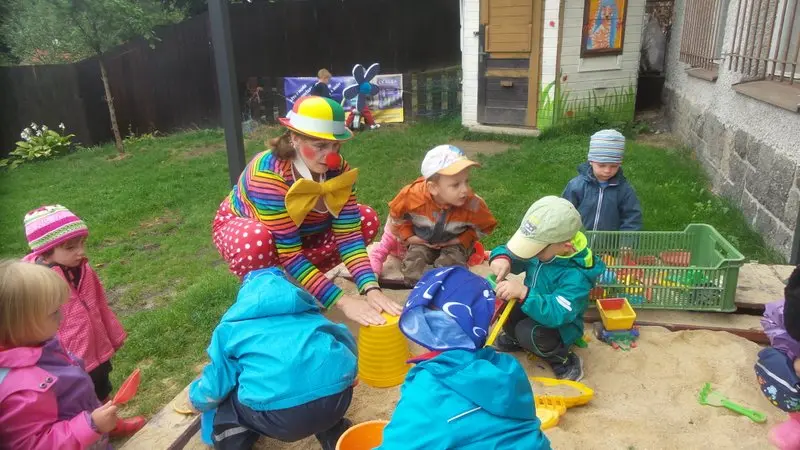 Klaun Kvítko přišel do školky